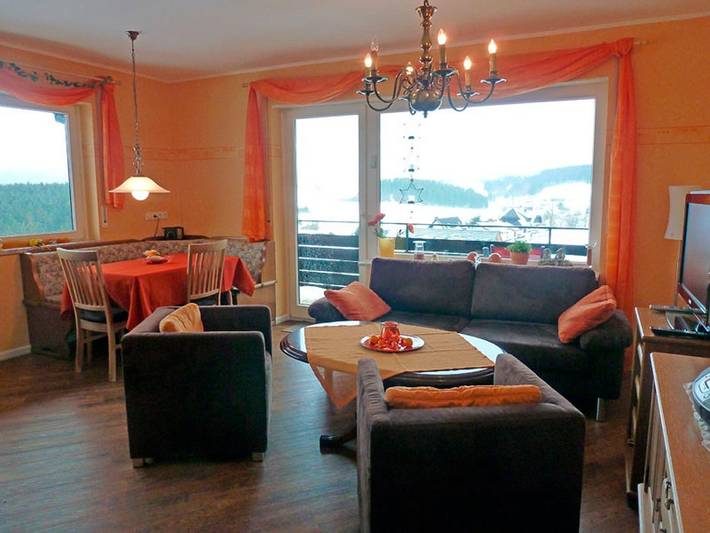 Ferienwohnung für 4 Personen, mit Balkon und Pool sowie Sauna und Ausblick in Lenzkirch - 2