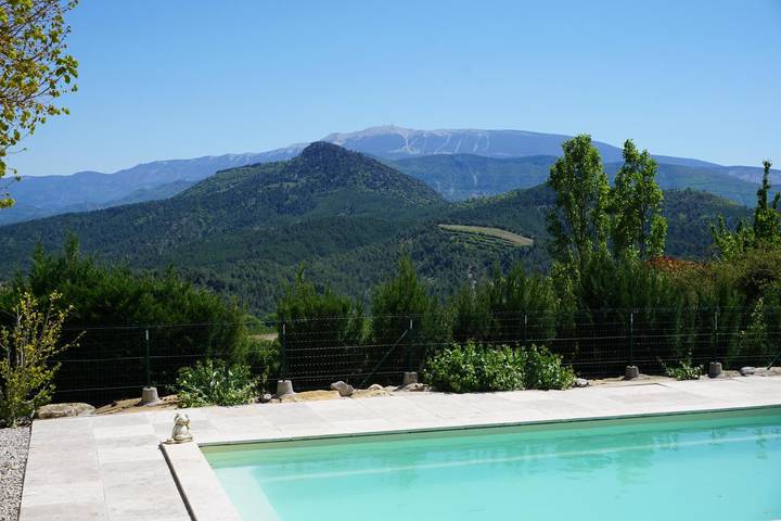 Gîte für 6 Personen, mit Terrasse und Garten sowie Pool