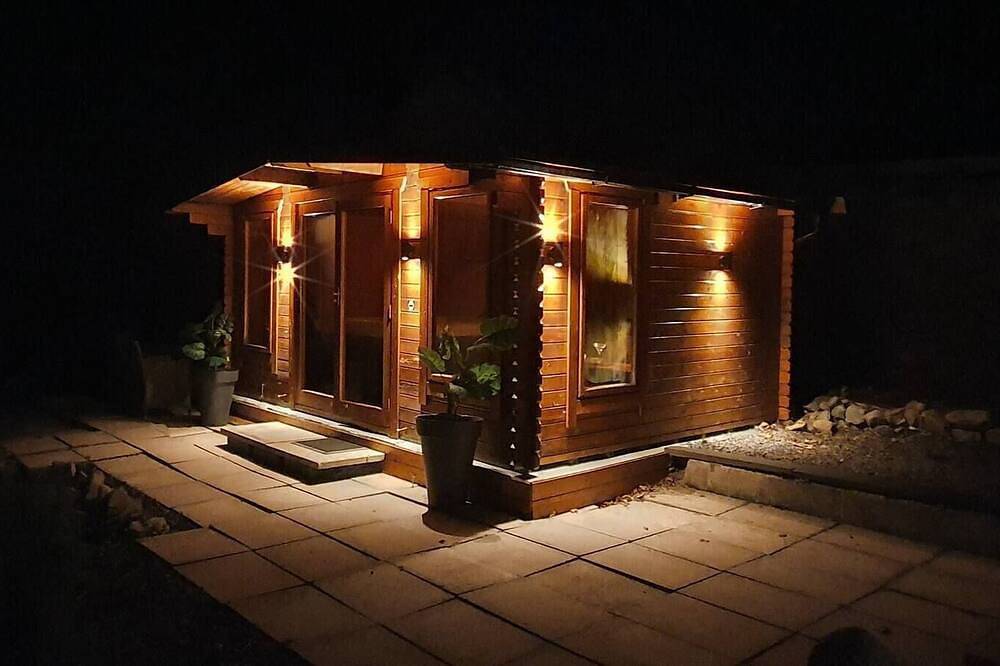 Cader suite at Penycoed Hall incl Luxury Hot Tub in Dolgellau, Snowdonia