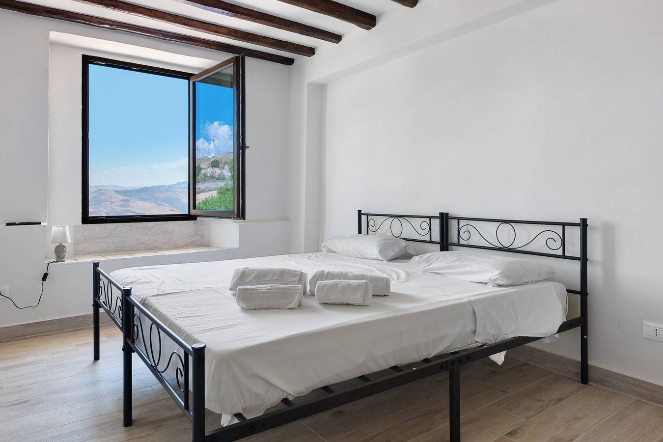Kamer Turiddu - Sikania Agrirelais, uitzicht op de bergen