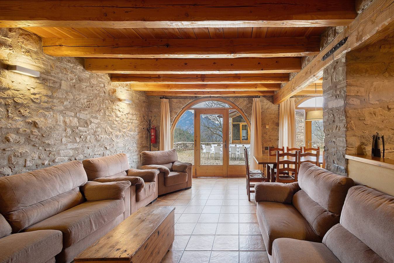 Casa rural 'La Serra' con vistas a la montaña, piscina privada y Wi-Fi in Vilada, Pirineo Catalan