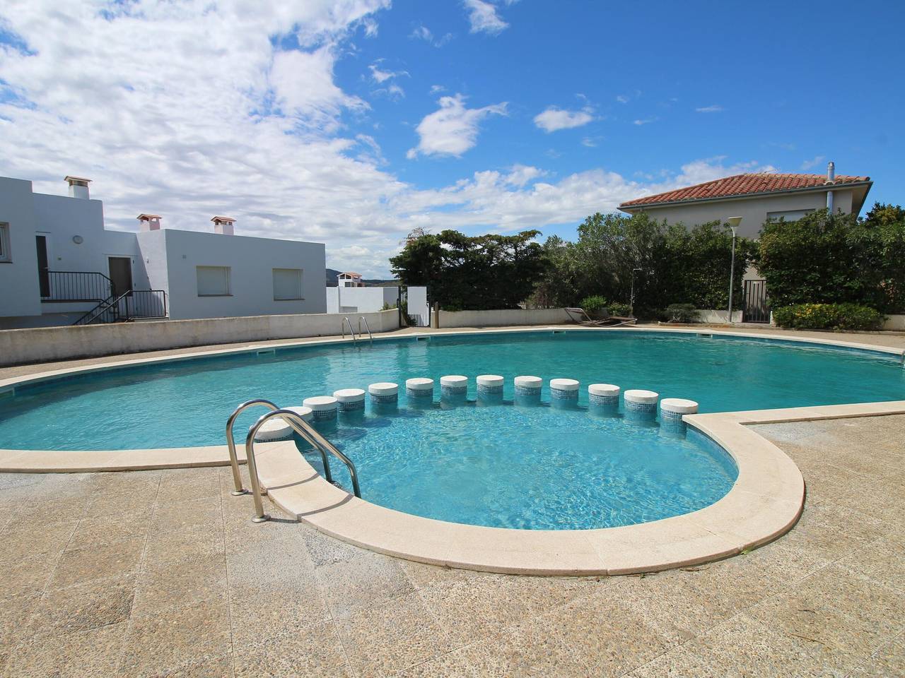 Casa Paradis - Casa adosada con vistas panorámicas y piscina en Llançà in Platja Grifeu, Oberampurien