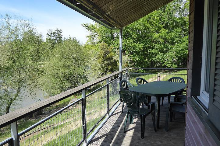 Casa rural para 7 personas, con piscina y balcón además de sauna y vistas al lago - 1