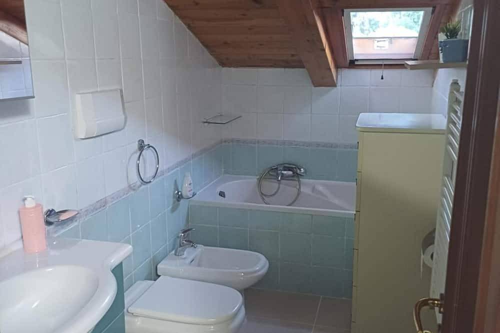 Holiday Home 'A' Russella' with Sea View, Wi-Fi and Air Conditioning in Cetara, Amalfi Coast