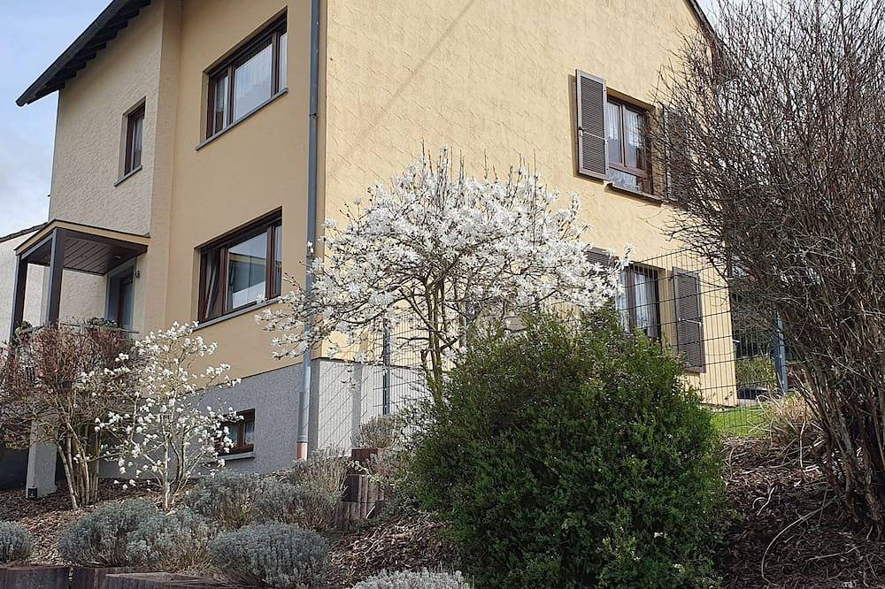 Ganze Wohnung, Apartment \"Kleine Auszeit\" in the beautiful Ruwertal in Mertesdorf, Moseleifel