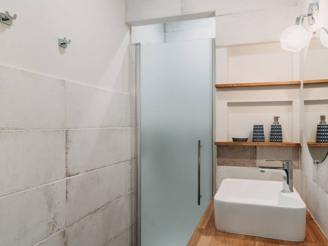 Ganze Wohnung, Charmante Ferienwohnung mit Terrasse und Pool in Armissan, Narbonne und Umgebung