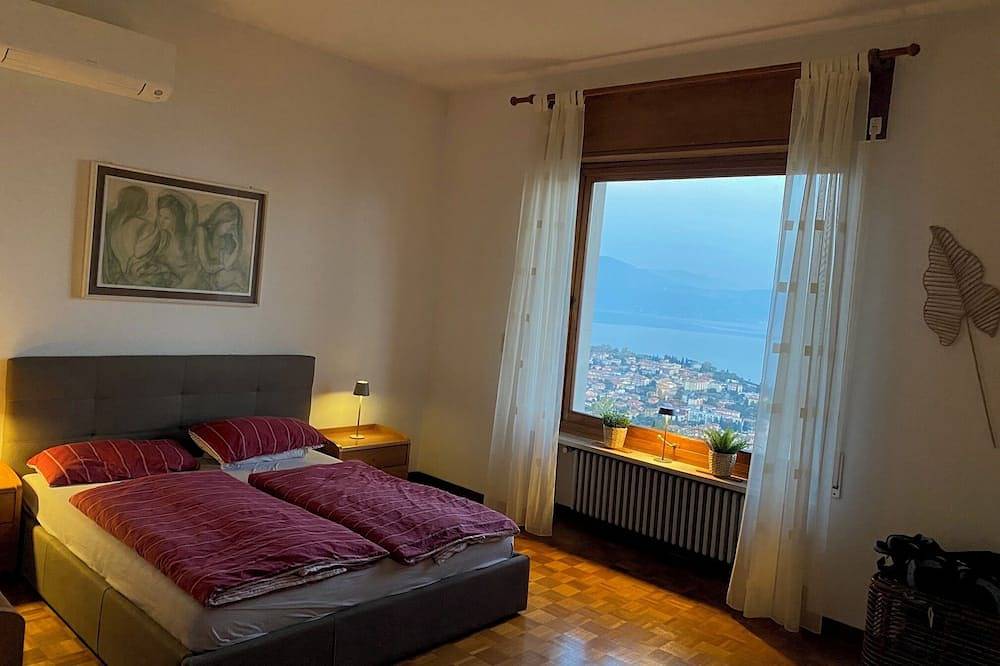 Romantische Villa mit traumhafter Aussicht auf den Gardasee in Maderno, Toscolano-Maderno