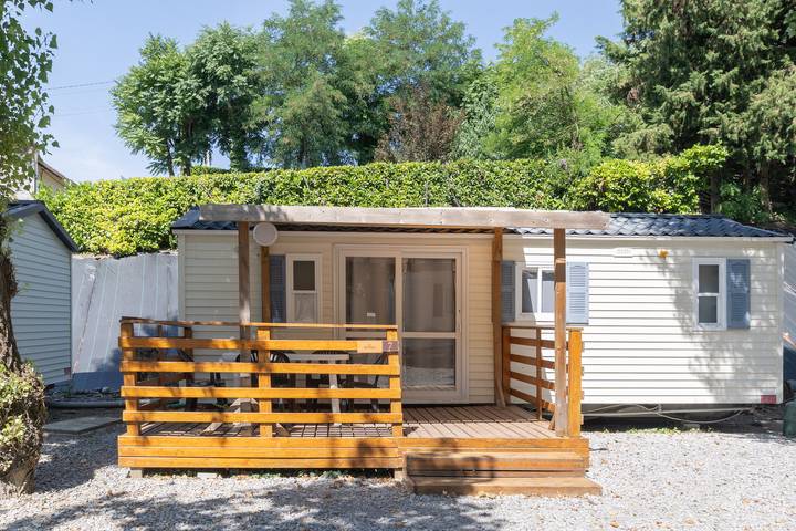Glamping voor 6 personen, met tuin in de Ardèche
