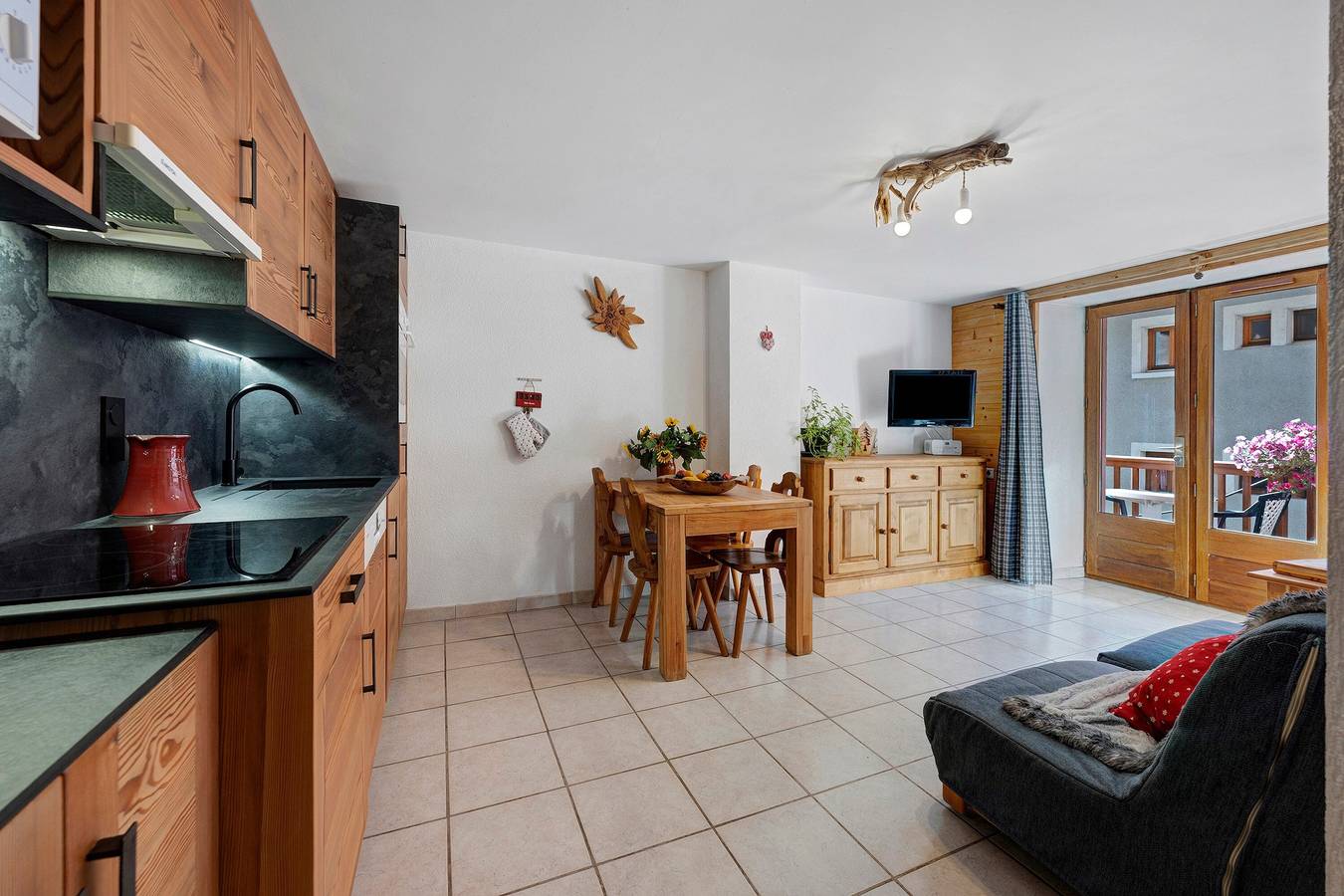 Ganze Wohnung, Appartement La Madeleine – Val Cenis, 3 Sterne, Südbalkon in Lanslebourg-Mont-Cenis, Vanoise-Massiv