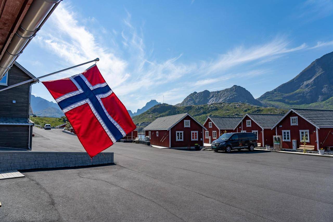Three-Bedroom Chalet in Flakstad