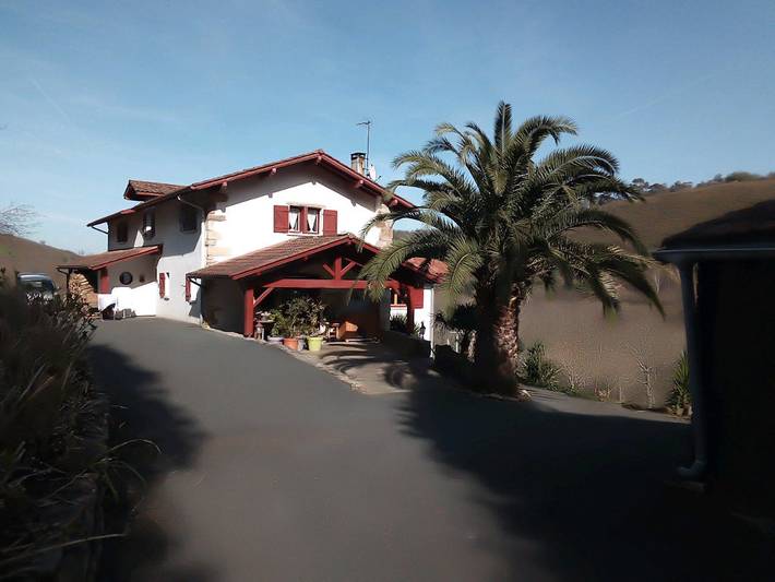 Gîte pour 4 personnes, avec jardin et terrasse