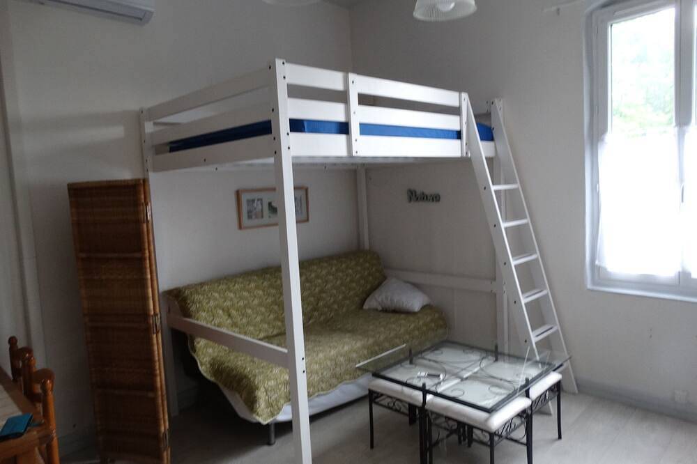 Appartement De Vacances pour 2 Personnes dans Bergerac, Périgord Pourpre