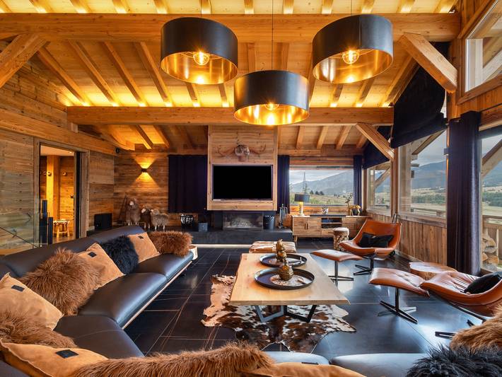 Maison pour 14 personnes, avec jacuzzi ainsi que jardin et sauna, adapté aux familles dans le Languedoc-Roussillon