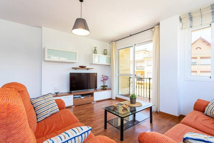 Ferienwohnung für 4 Personen, mit Balkon und Terrasse in Torrox - 2