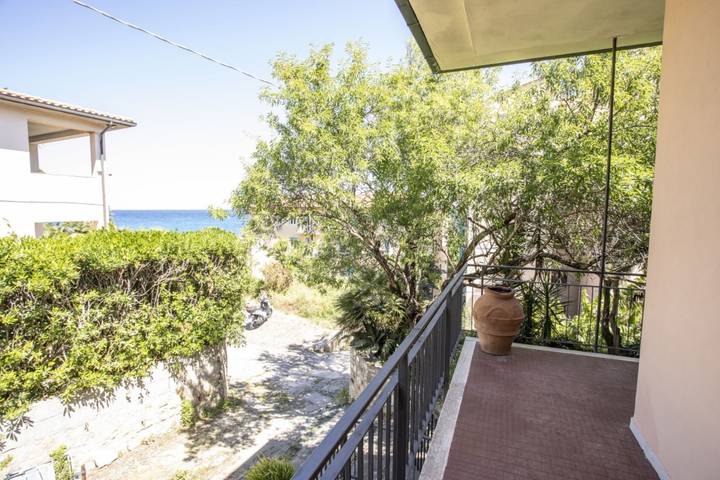 Villa pour 8 personnes avec balcon in Spiaggia delle Ghiaie, Portoferraio