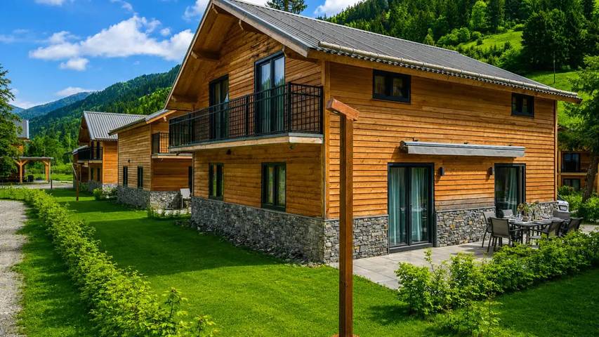 Ferienhaus für 9 Personen, mit Garten
