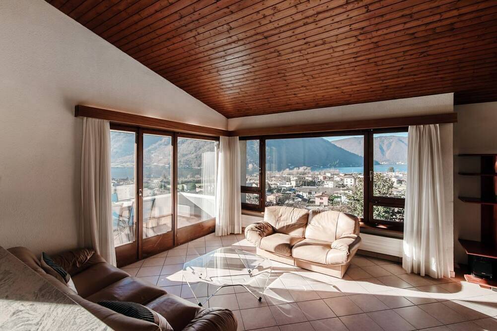 Villa for 6 Guests in Lake Lugano, Ticino