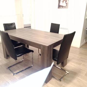 Gîte pour 8 personnes, avec vue et balcon à Viry