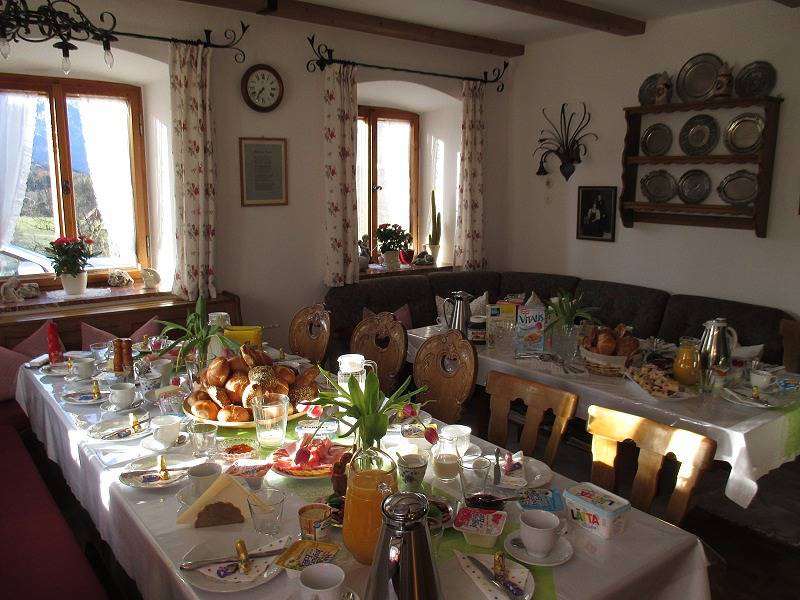 Lippschneiderhof Urlaub auf dem Bauernhof - Doppelzimmer 2, Etagendusche, Wc zur Alleinbenutzung in Bernau am Chiemsee, Chiemsee