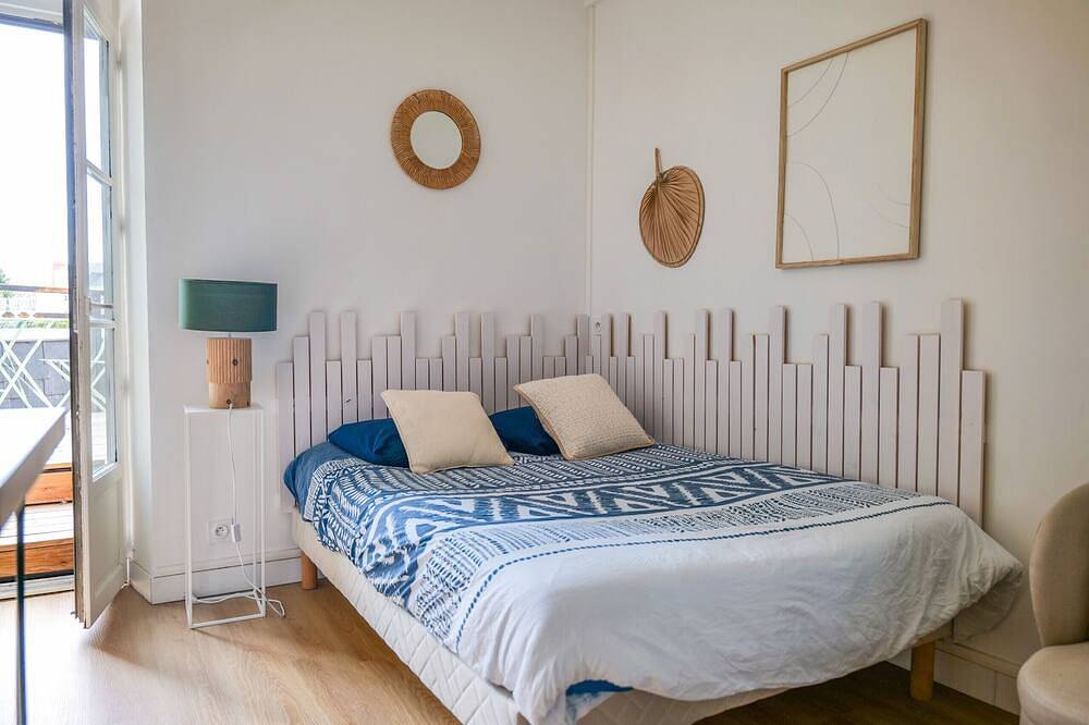 Ganze Wohnung, Lovely Studio with Terrace - City Center - Sleeps 2 in Angers, Loire-Tal