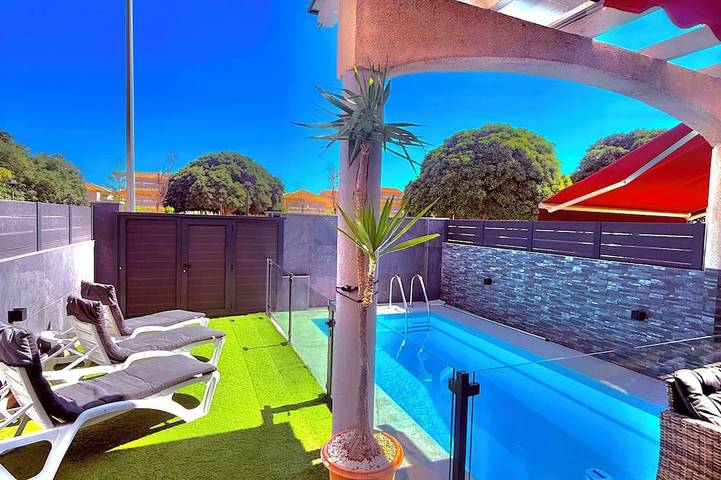 Ferienhaus für 11 Personen, mit Garten und Balkon