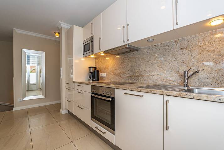 Ganze Wohnung, 4-Zimmer-Ferienwohnung mit Sauna und Garten. - nur 300 Meter zum Strand! in Westerland, Sylt (Gemeinde)