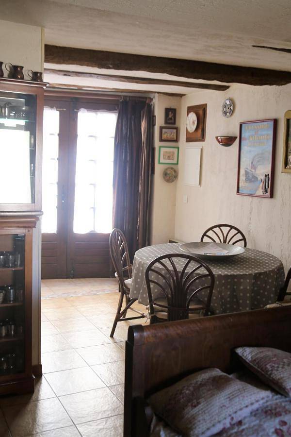 Gîte pour 3 personnes, avec piscine ainsi que jardin et vue à Saint-Martin-de-Brômes - 3