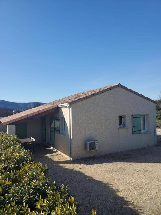 Vakantiehuis voor 4 personen, met terras in Vallon-Pont-d'Arc