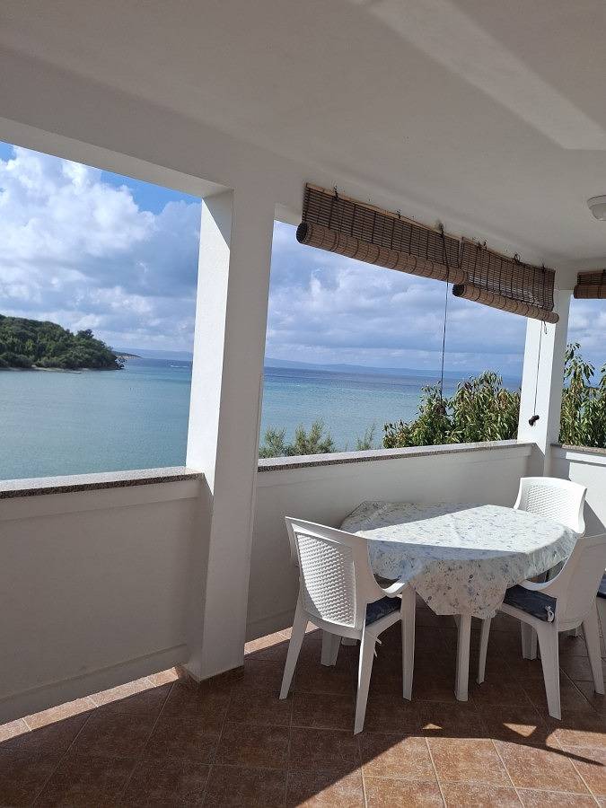 Ferienwohnung für 6 Personen, mit Terrasse auf Rab