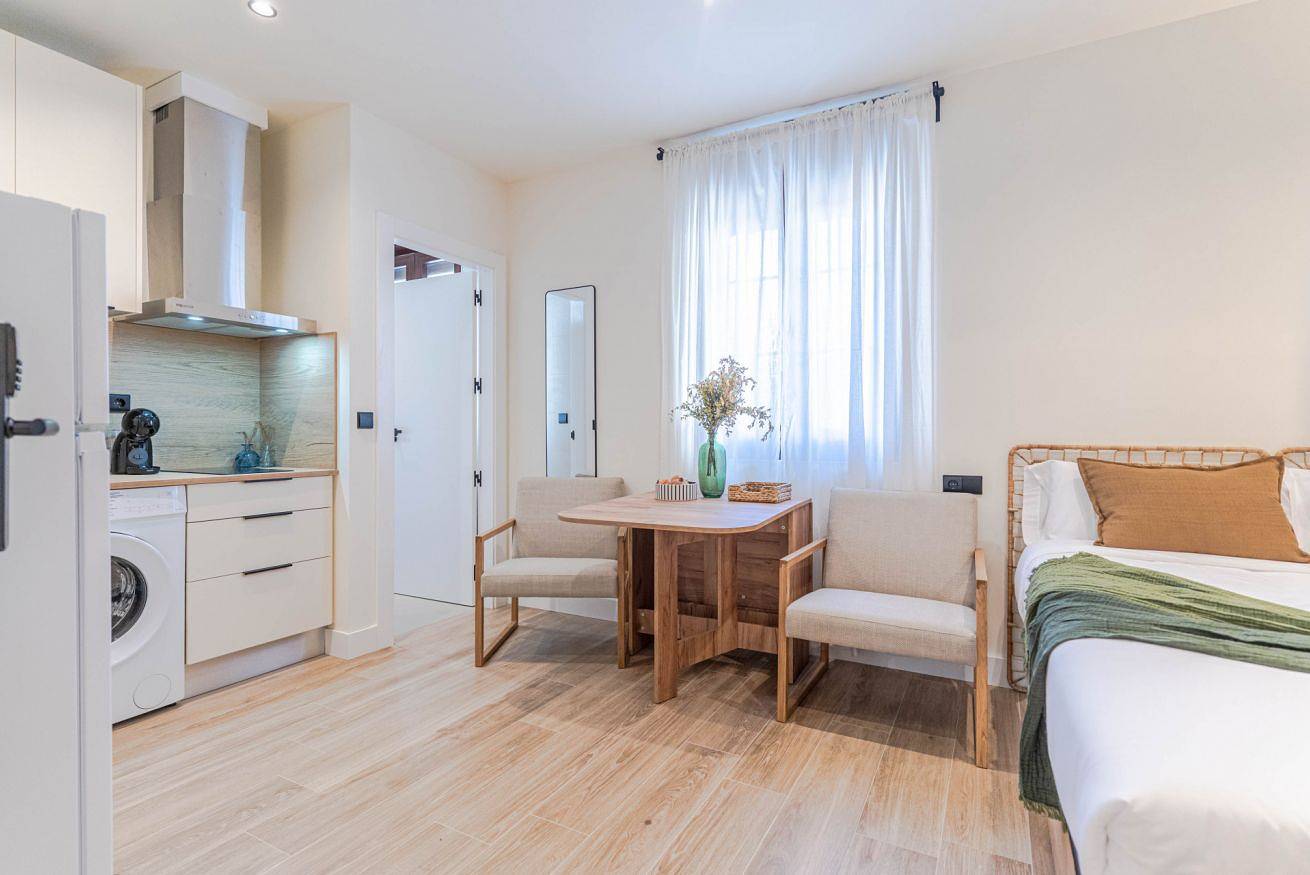 Geheel appartement, Plaza Larga Suite Modern Studio in the City Center in Centro-Sagrario, Granada