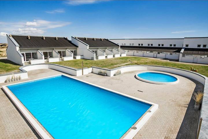Ferienwohnung für 4 Personen, mit Pool und Sauna sowie Terrasse, mit Haustier in Tranum Strand