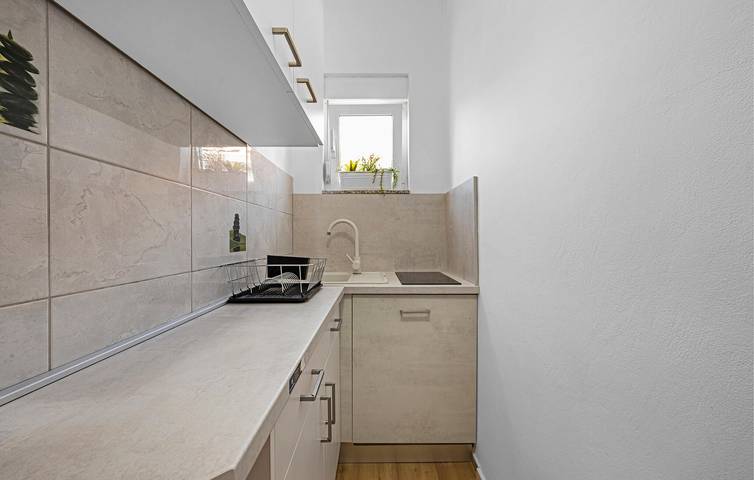 Gîte pour 2 personnes, avec terrasse à Pirovac - 4