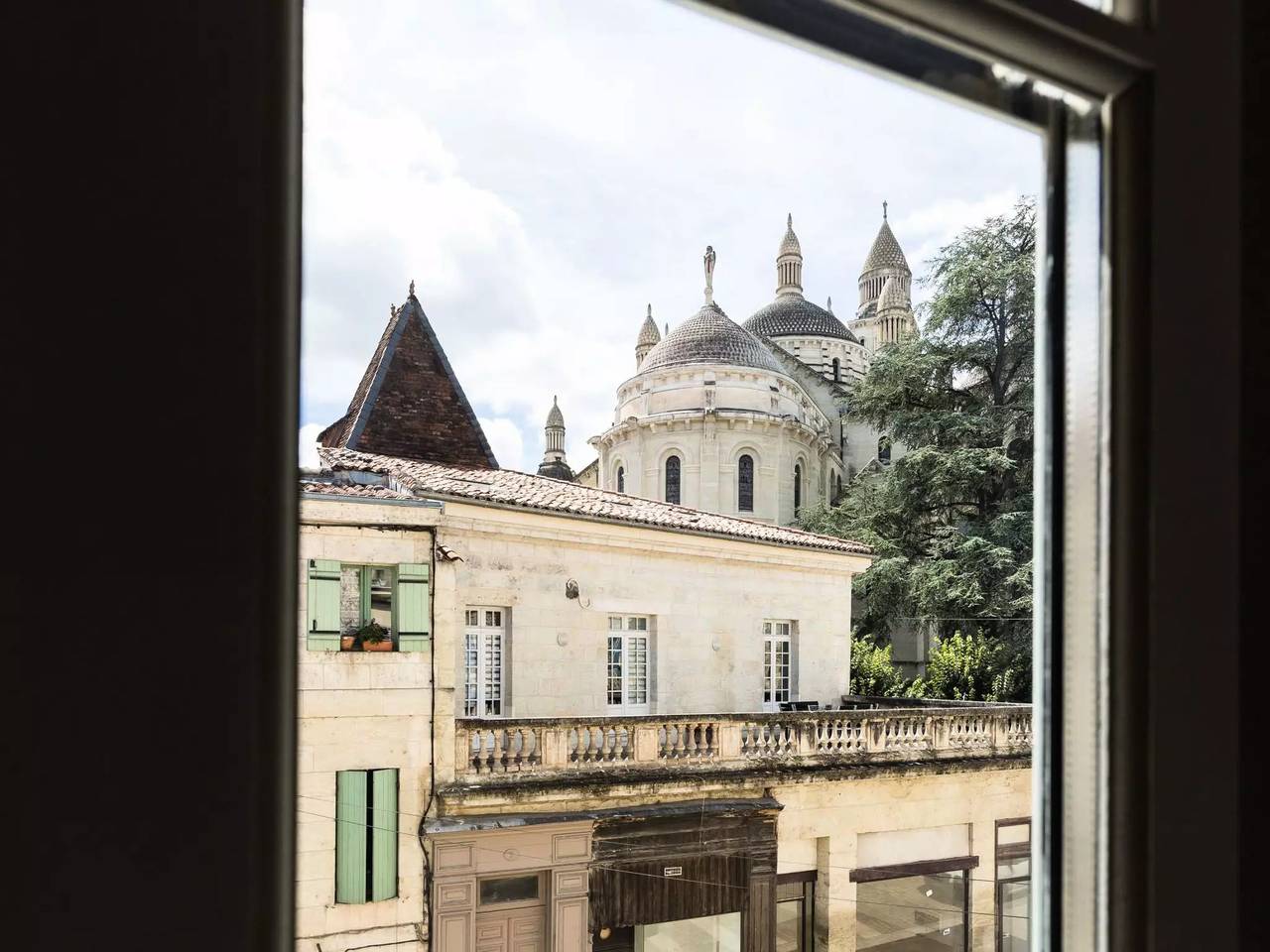 Entire apartment, 4 Pièces 5 Personnes in Périgueux, Périgord Blanc