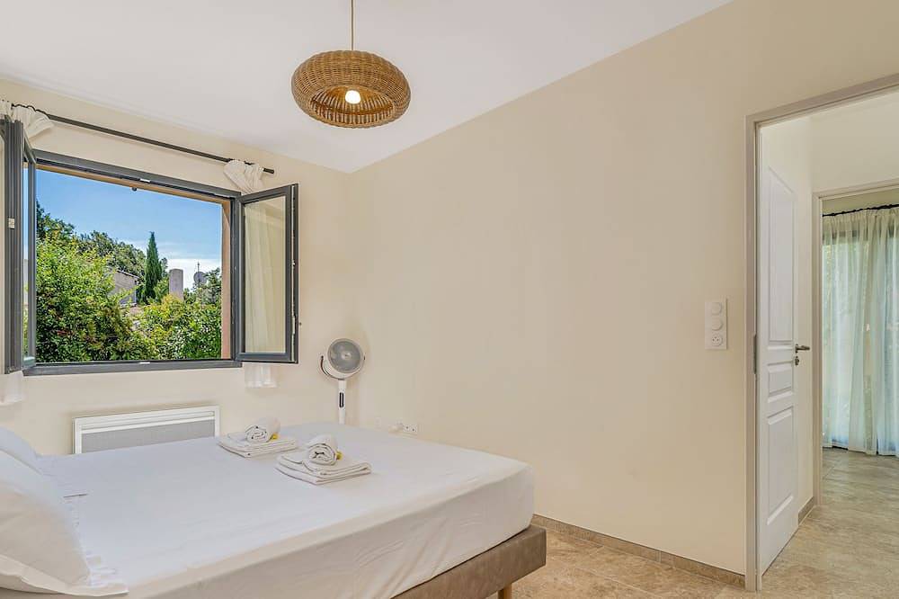 Villa Oliveda | Pool & Home Cinema in Lourmarin, Parc naturel régional du Luberon