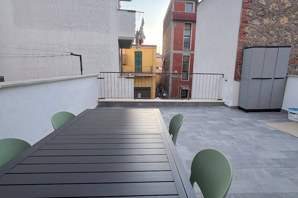 Entire apartment, The Summer House in Nettuno, Rome Province