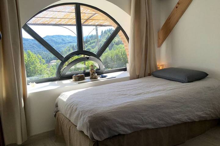 Location de vacances pour 5 personnes, avec jardin à Joannas - 3