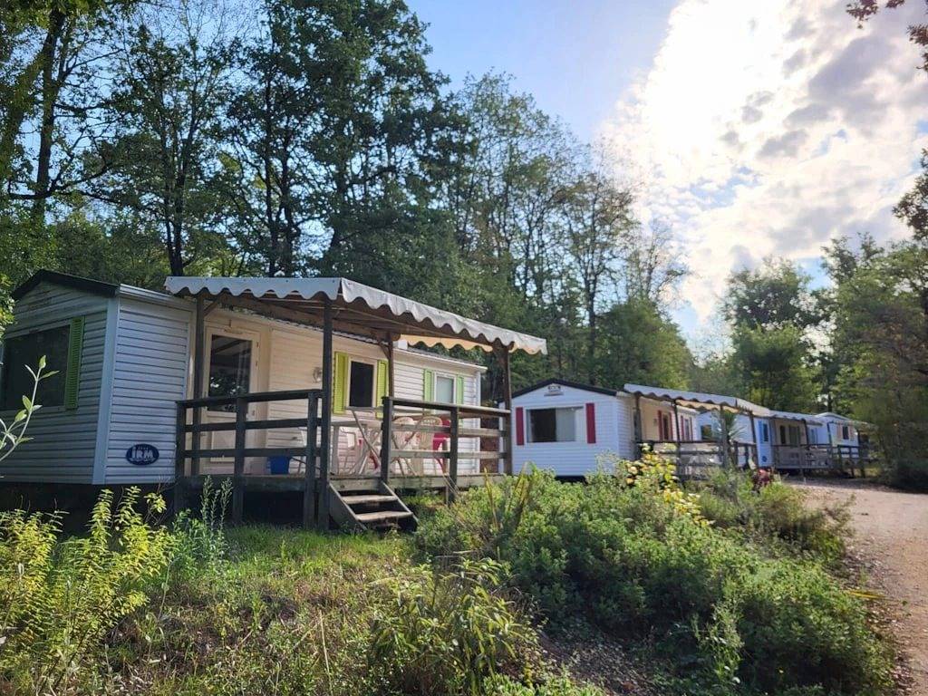 Zecamping 4 étoiles animé espace aquatique locatif 35m2 5 pers in Salles (Lot-et-Garonne), Villeneuve-sur-Lot en omgeving