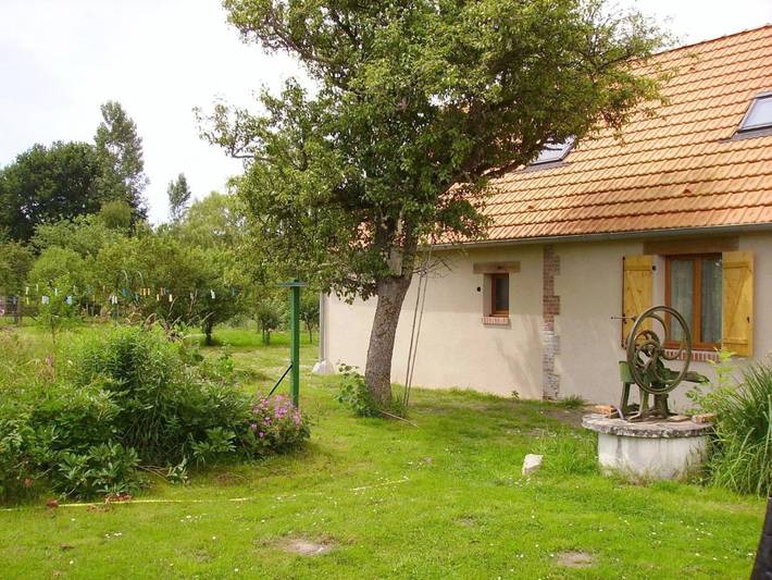 Chambre d’hôte pour 5 personnes, avec Terrasse ainsi que Jardin et Vue à Vignoux-sur-Barangeon