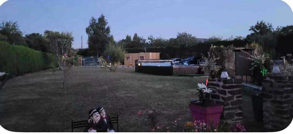 Gîte pour 2 personnes, avec Terrasse et Jardin ainsi que Piscine et Vue à Pleslin-Trigavou - 3