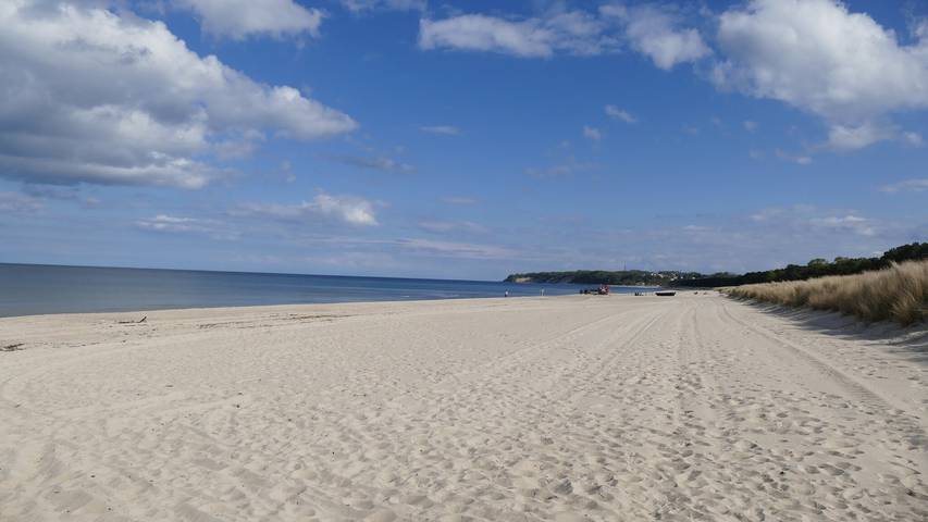 Ferienhaus für 8 Personen, mit Seeblick und Garten sowie Sauna auf Rügen - 2