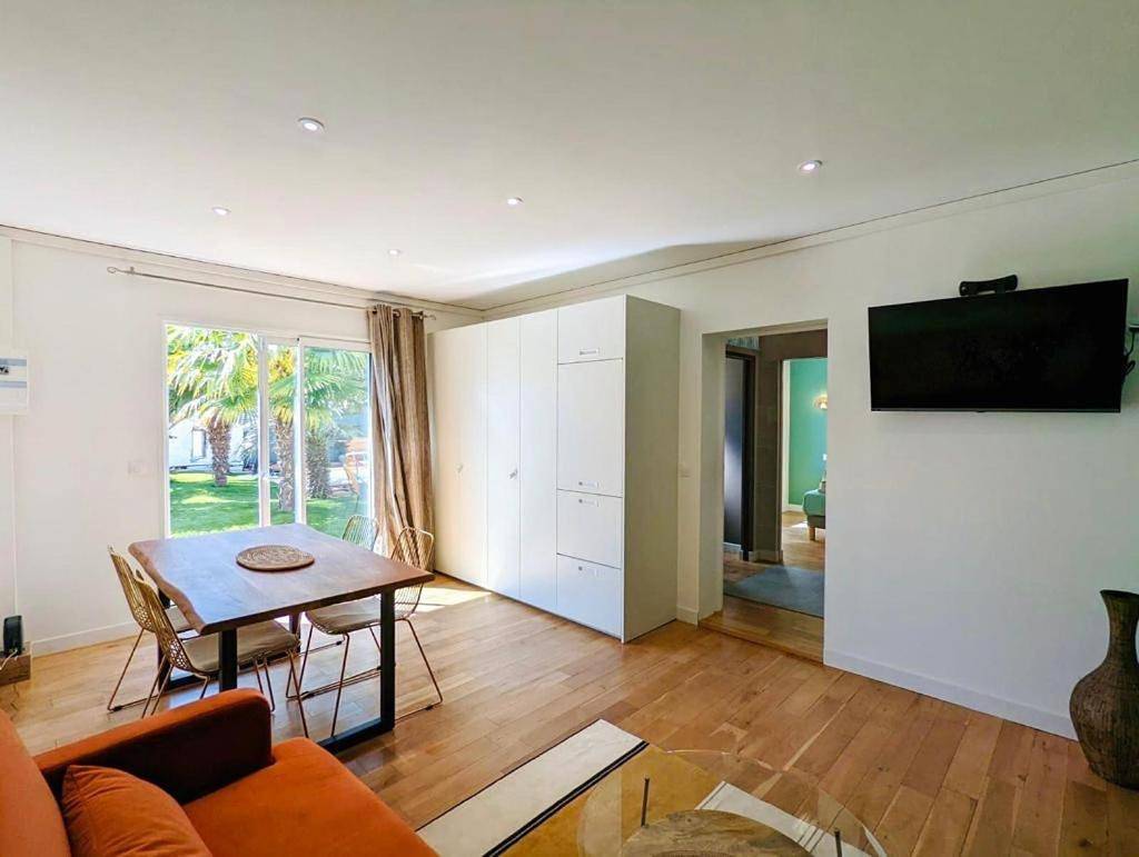 Geheel appartement, One-Bedroom Apartment in Lagord, La Rochelle en omgeving