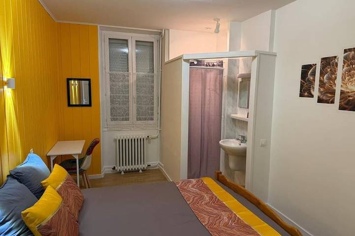 Gîte pour 2 personnes, avec jardin et piscine à Betton-Bettonet