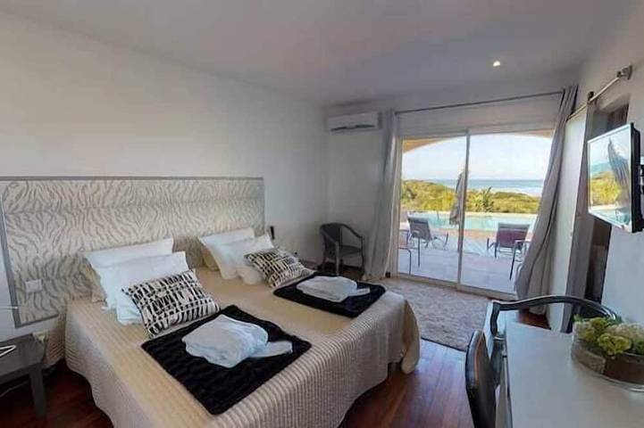 Location de vacances pour 10 personnes, avec jardin et terrasse à Viggianello - 4