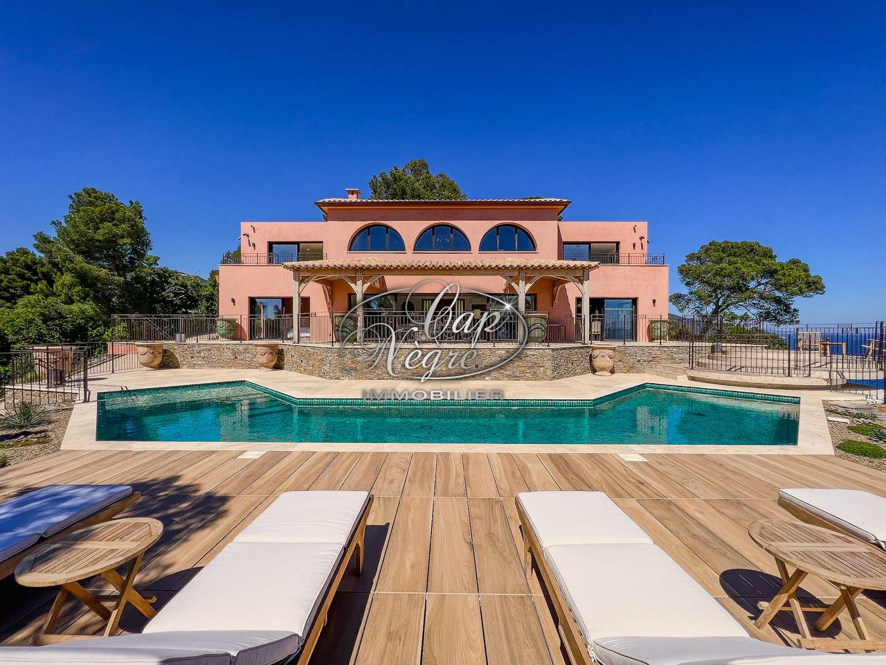 Propriété de prestige avec piscine et vue panoramique sur la mer au Cap Nègre in Le Lavandou, Côte méditerranéenne (France)