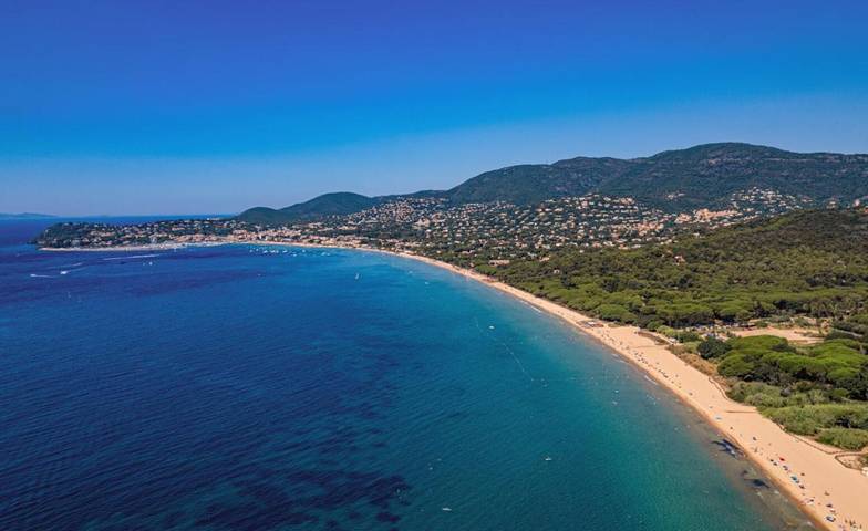 Gîte pour 7 personnes, avec balcon et vue dans Office De Tourisme Cavalaire - 2