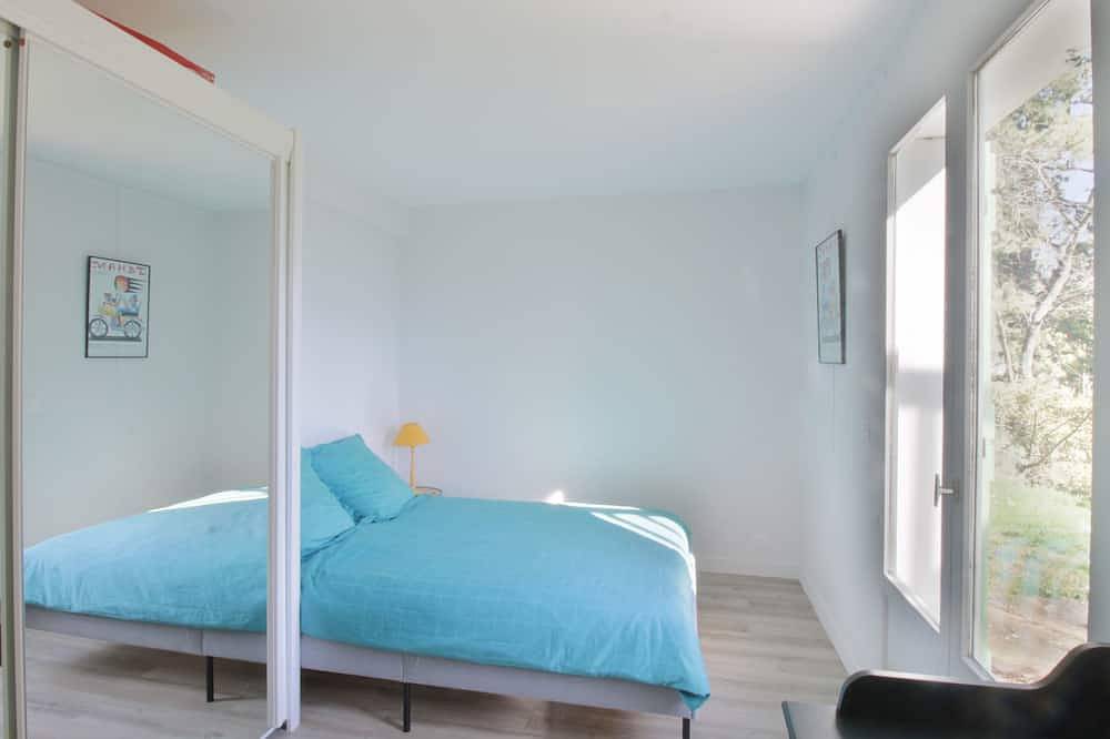 Entire apartment, Comfortable garden level 2 minutes from the lake on foot! in Le Bourget-du-Lac, Chambéry region