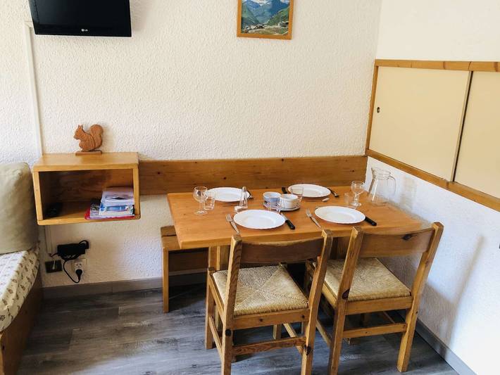 Ganzes Studio, Studio für 4 Personen, 2-Sterne, Ski-in/Ski-out, Südbalkon in Valmorel, Les Avanchers-Valmorel