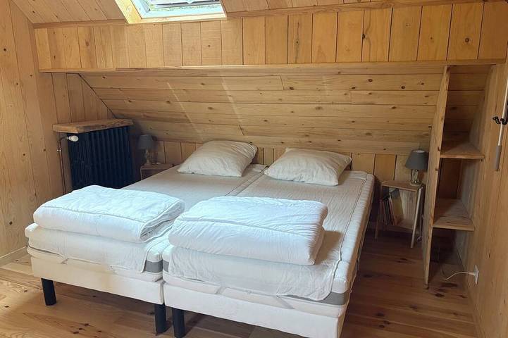 Accommodation. 3 bedrooms. 2 bathrooms. Sleeps 6/7. Private garage. in Mont-Dore, Parque Natural Regional Volcans d'Auvergne