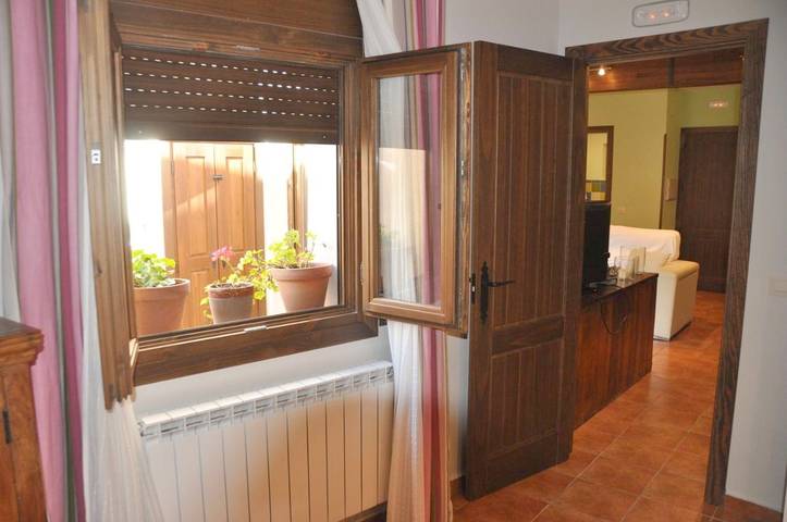 Casa rural para 10 personas, con vistas y terraza en Las Vegas (Madrid) - 4