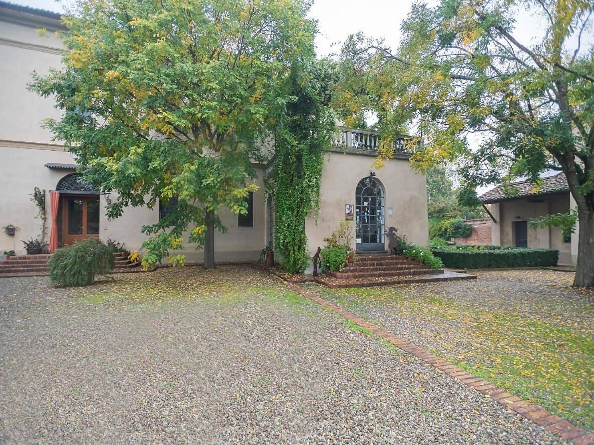 Quaint Mansion in Stagno Lombardo with Garden in Stagno Lombardo, Province de Crémone